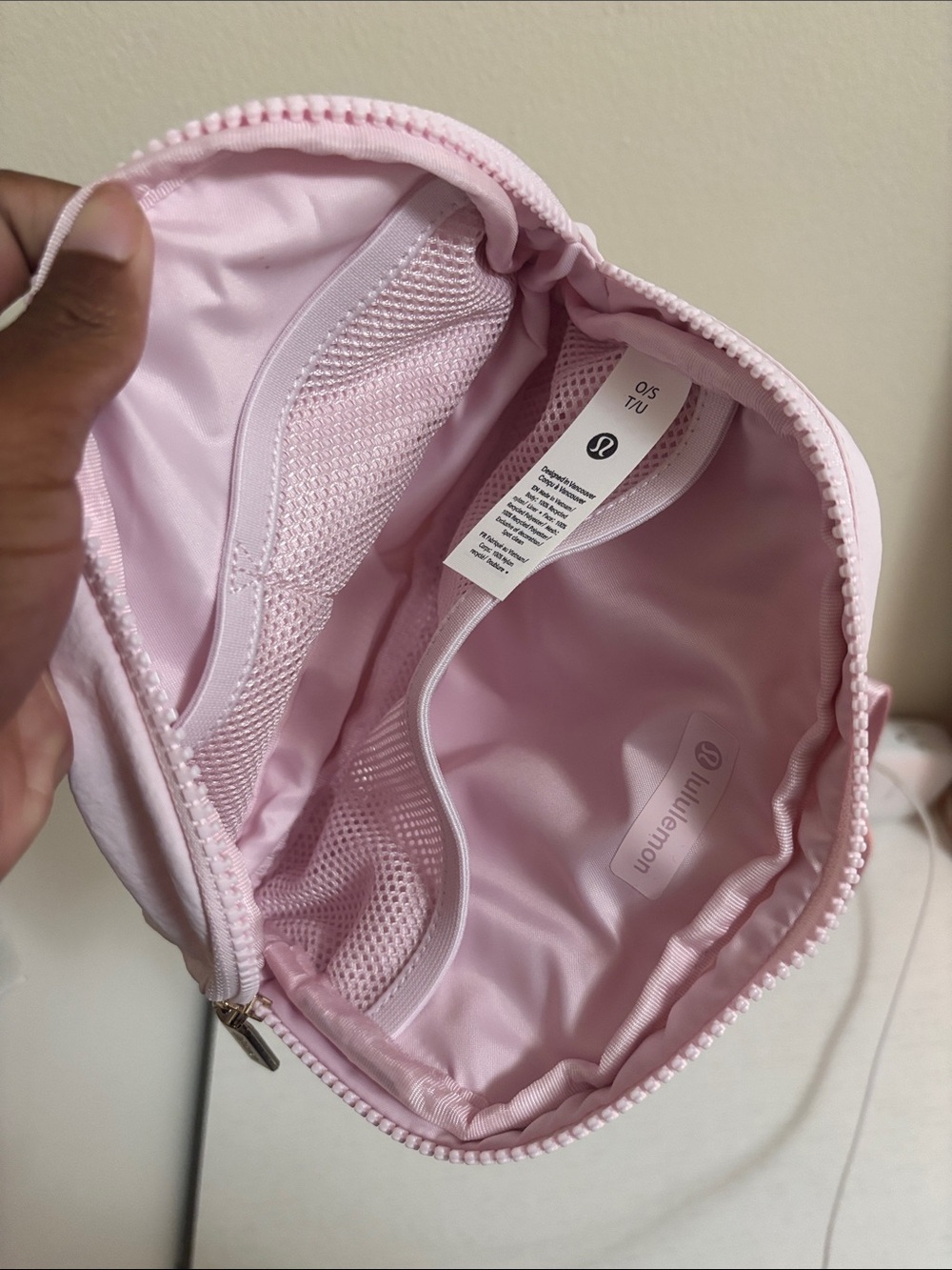 Lululemon Pale Pink Everywhere Belt Bag - Picture 4 of 5